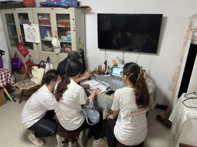 【紫牛新聞】徐州醫(yī)科大學(xué)醫(yī)學(xué)信息與工程學(xué)院:智慧醫(yī)療志愿行 科技護(hù)航健康夢